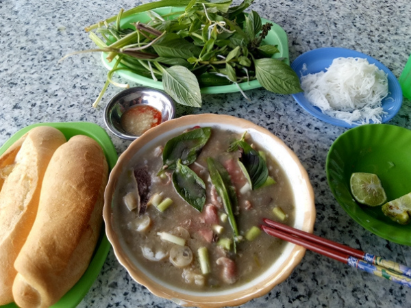 Cháo bò Tri Tôn An Giang đậm đà hương vị xứ núi